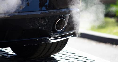 Consumo di combustibile ed emissioni allo scarico di veicoli Euro 6d alimentati con una miscela innovativa di DME/GPL